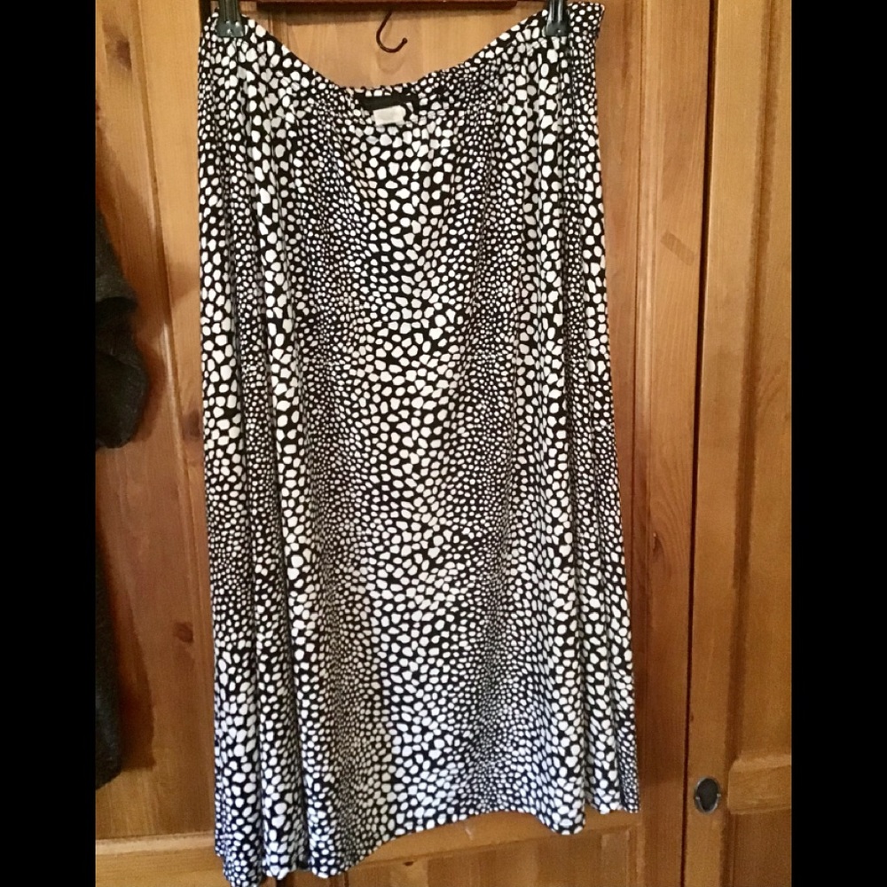 3x Patterned Skirt